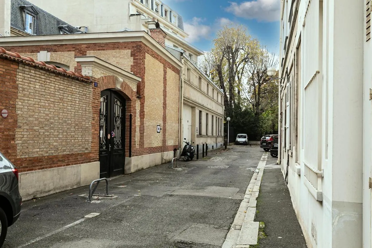 Le Studio Du Parc Monceau Paris France